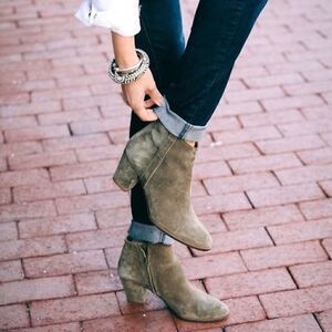 Madewell-Women’s The Billie Olive Green Block Heel Leather Suede Booties, Size 7